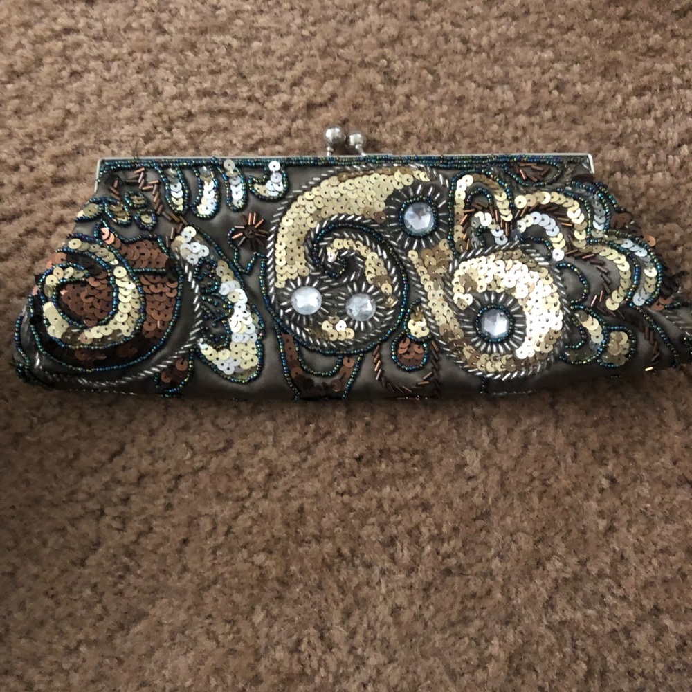 Small beaded purse